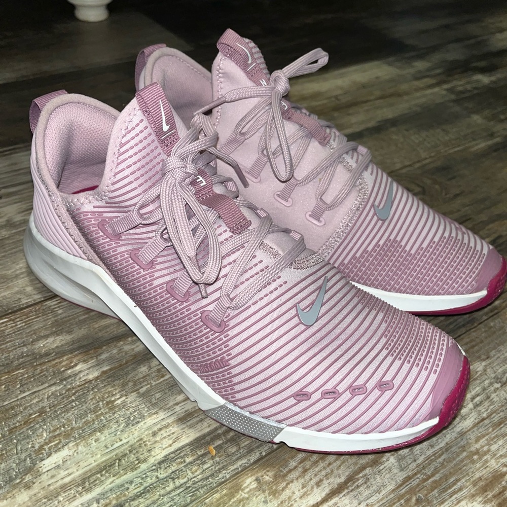 Nike Air Zoom Elevate Plum Chalk Women’s US 8.5